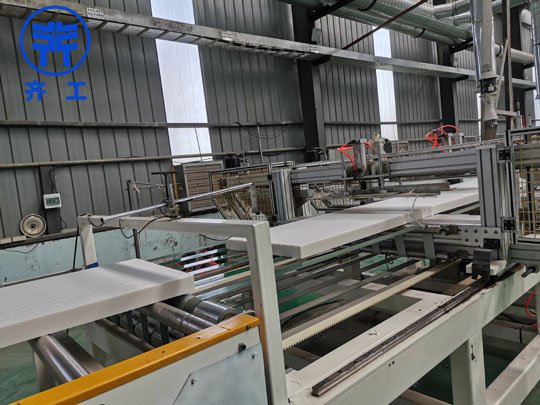 平頂山擠塑板外墻的施工條件