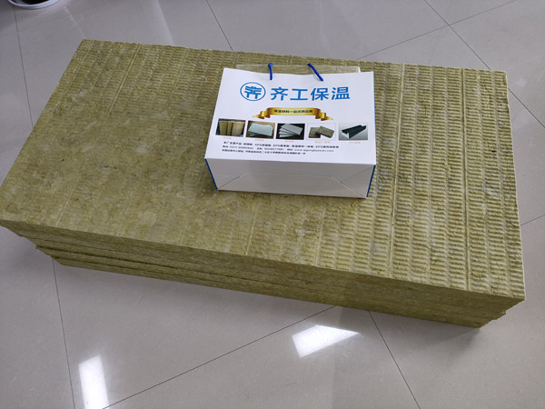 復合巖棉板的結構有什么不同